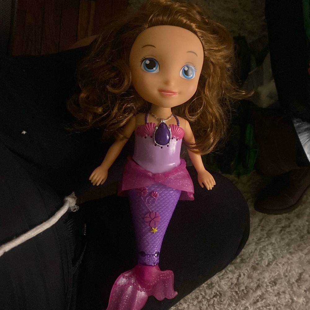 Disney Sofia the first mermaid magic